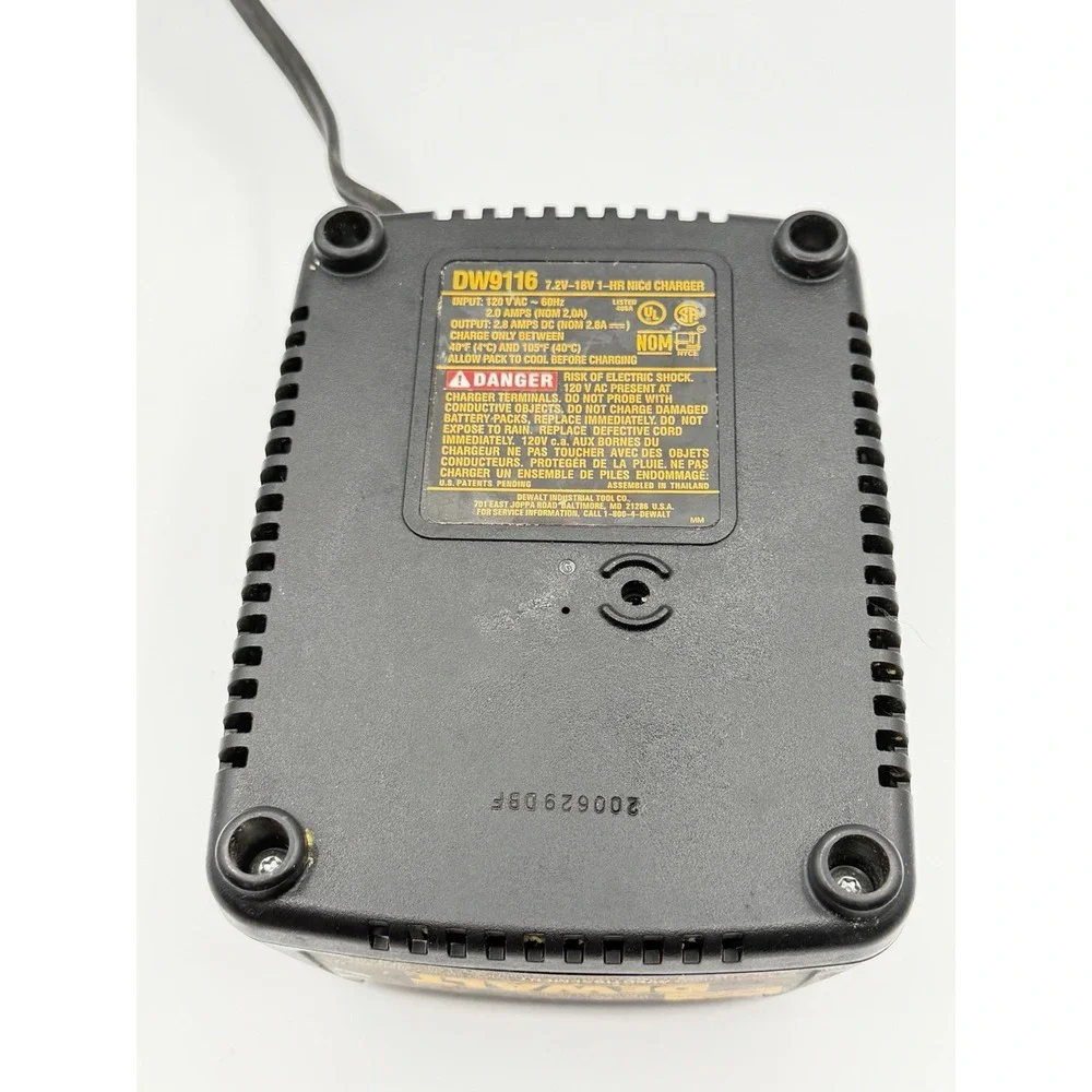 DEWALT DW9116 Pod Battery Charger 7.2 To 18v NOT WORKING FOR PARTS ONLY